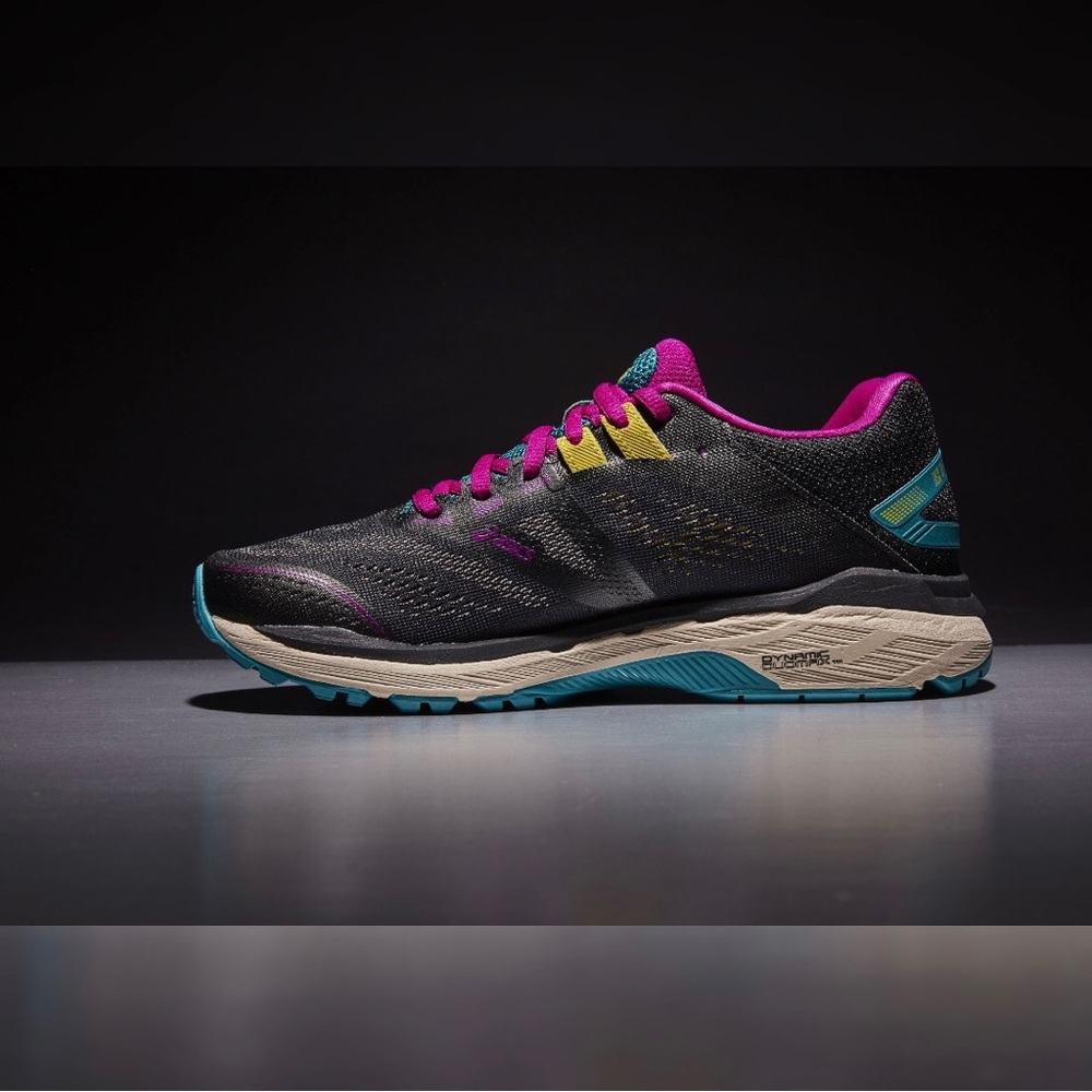 Asics Women's GT-2000 7 Trail Sneakers